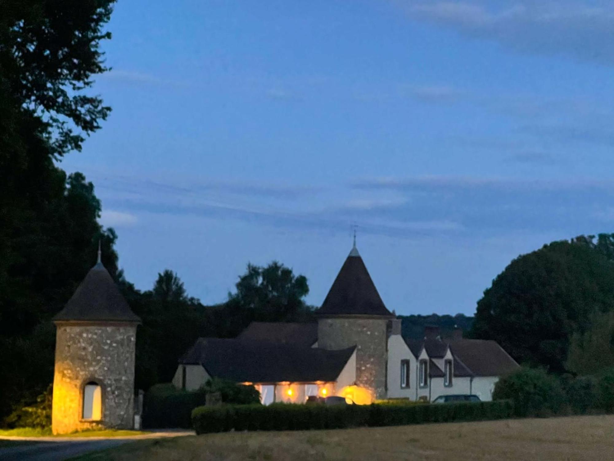 Le Petit Chateau Baye  Exterior foto